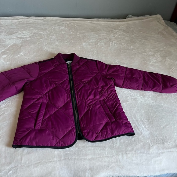 LandaEnd magenta zip up puffer quilted jacket - Picture 3 of 10